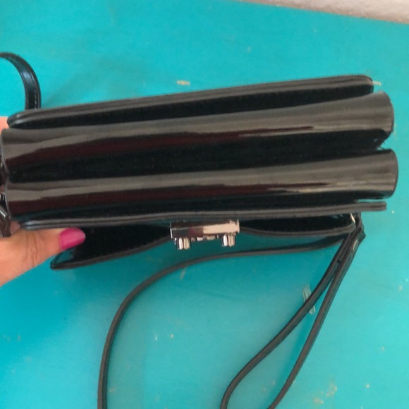 Sondra Robert Black Patent Bag - Picture 4 of 10